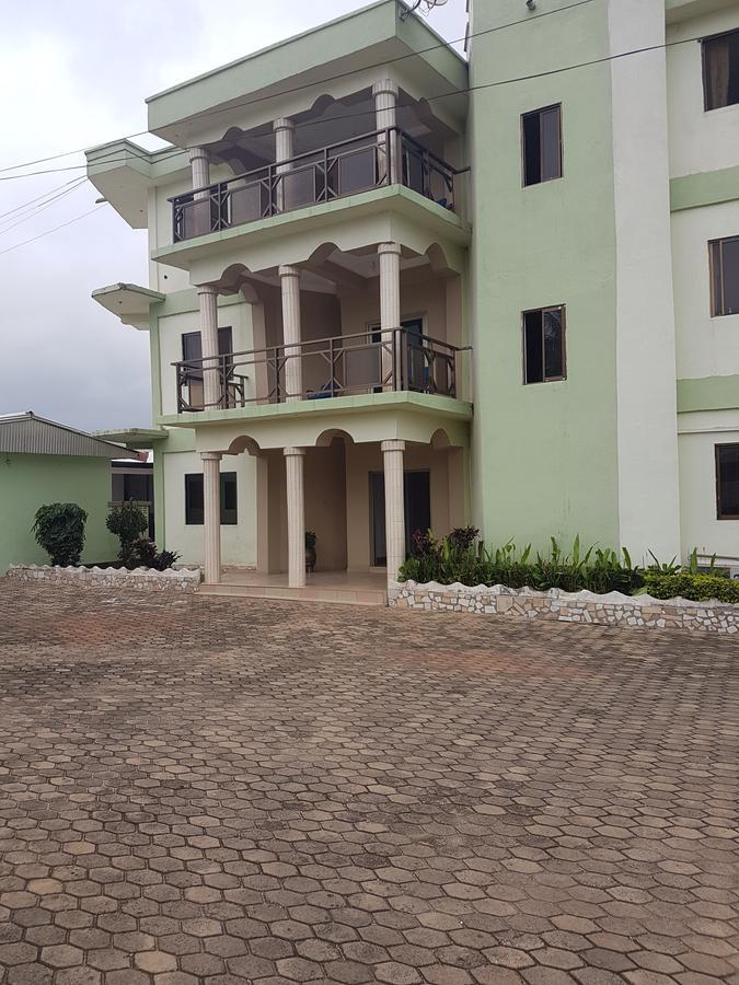 Ideas Hotel Sunyani Exterior photo
